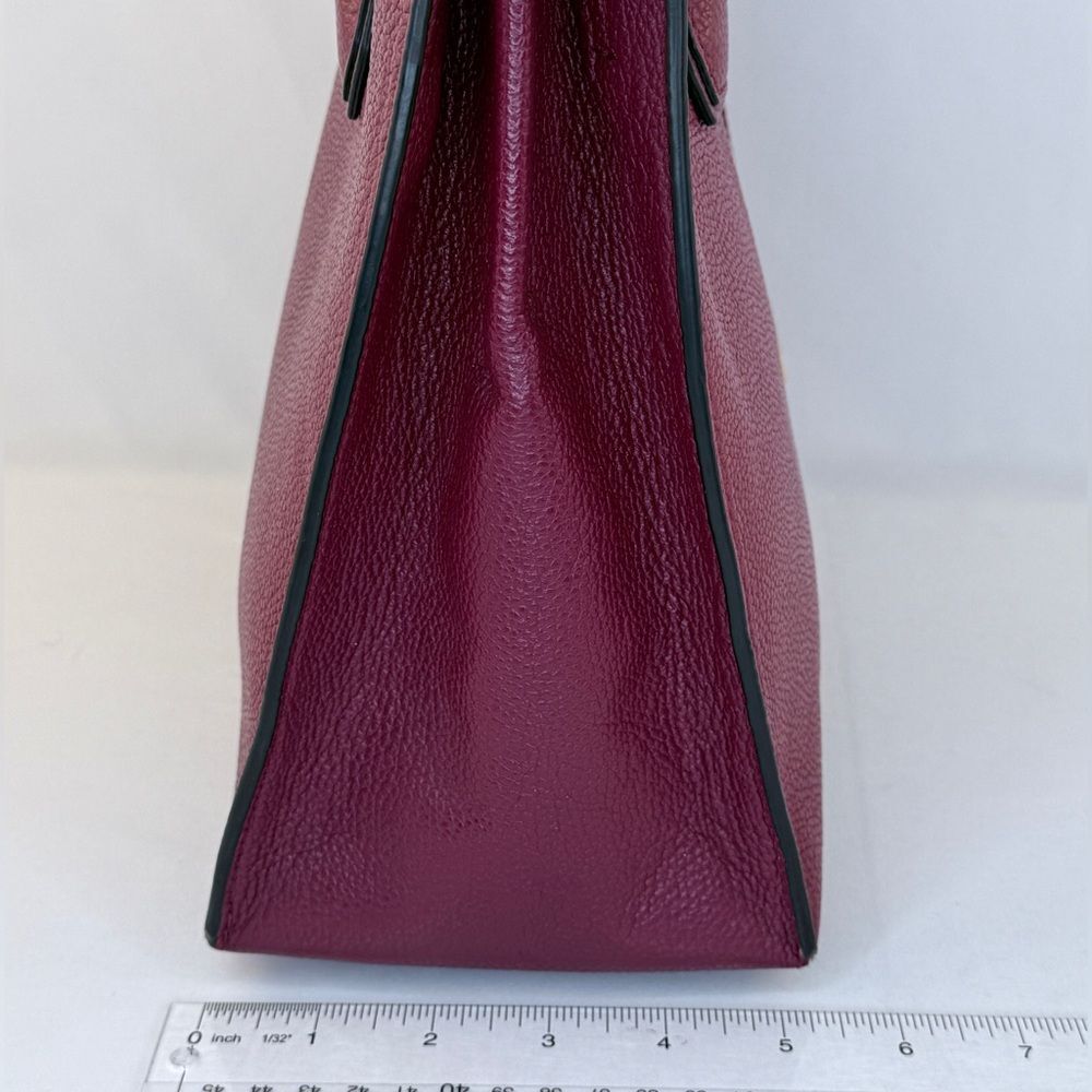 Michael Kors Mercer large pebbled leather tote bag in burgundy Wallet Set - Picture 3 of 16